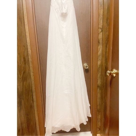 IEENA FOR MAC DUGGAL PLUNGE OSTRICH FEATHER A LINE GOWN IN SIZE 0 - Picture 10 of 12